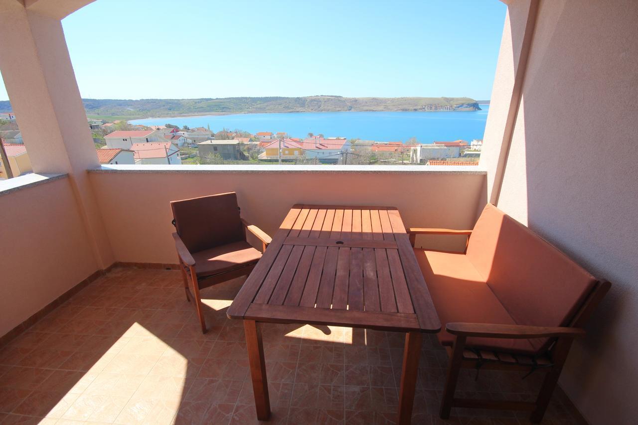 Apartments Njaco Razanac Luaran gambar