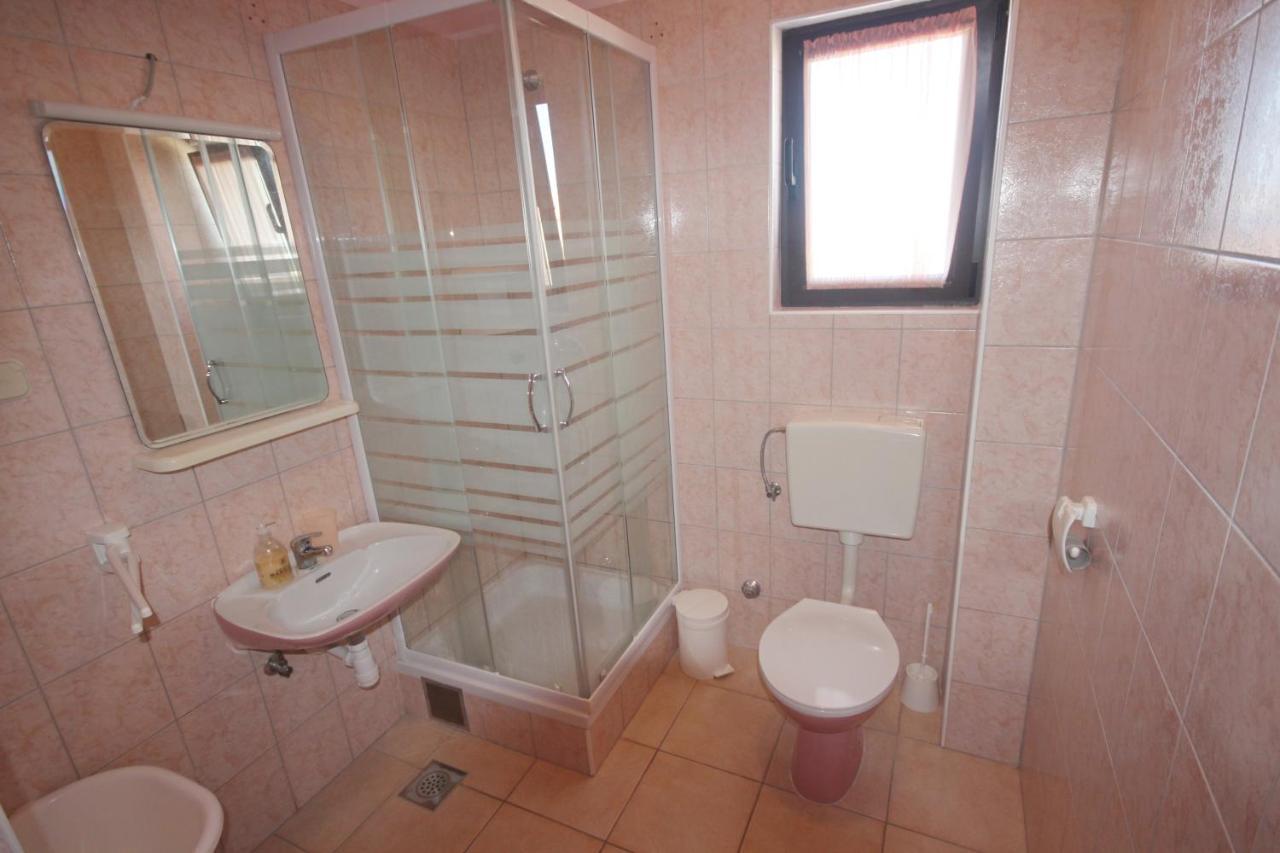 Apartments Njaco Razanac Bilik gambar